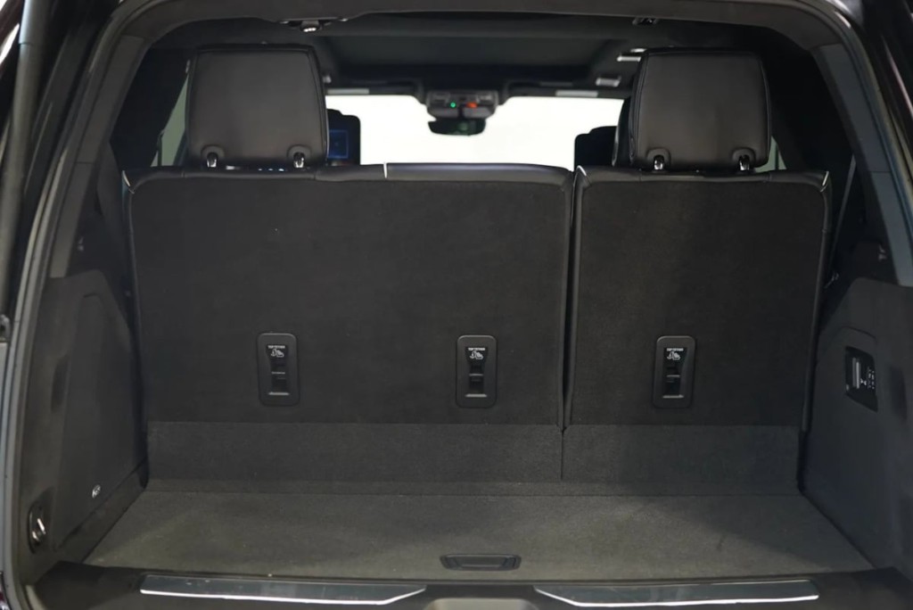 2023 Cadillac Escalade Image 46
