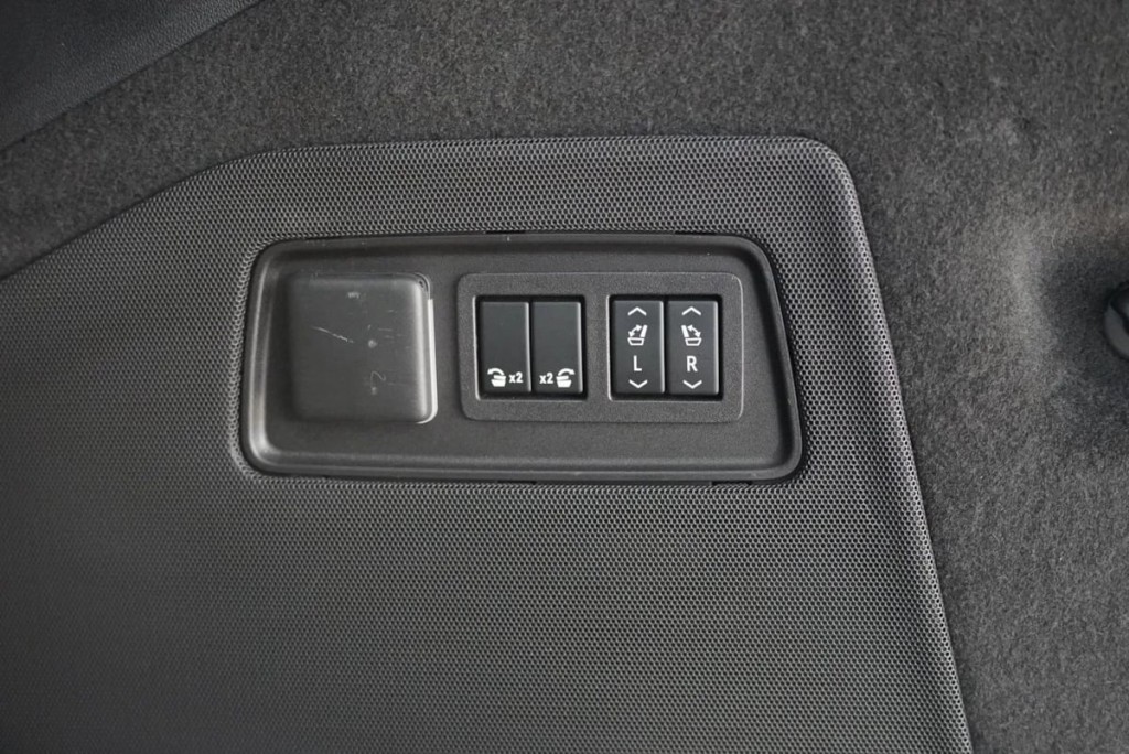 2023 Cadillac Escalade Image 47