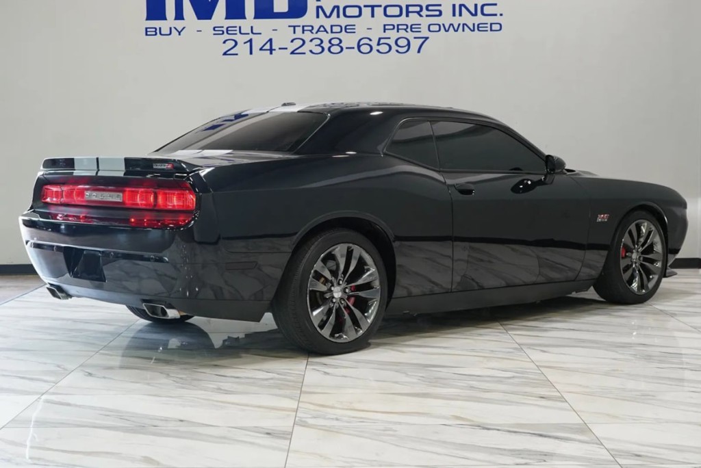 2013 Dodge Challenger Image 9