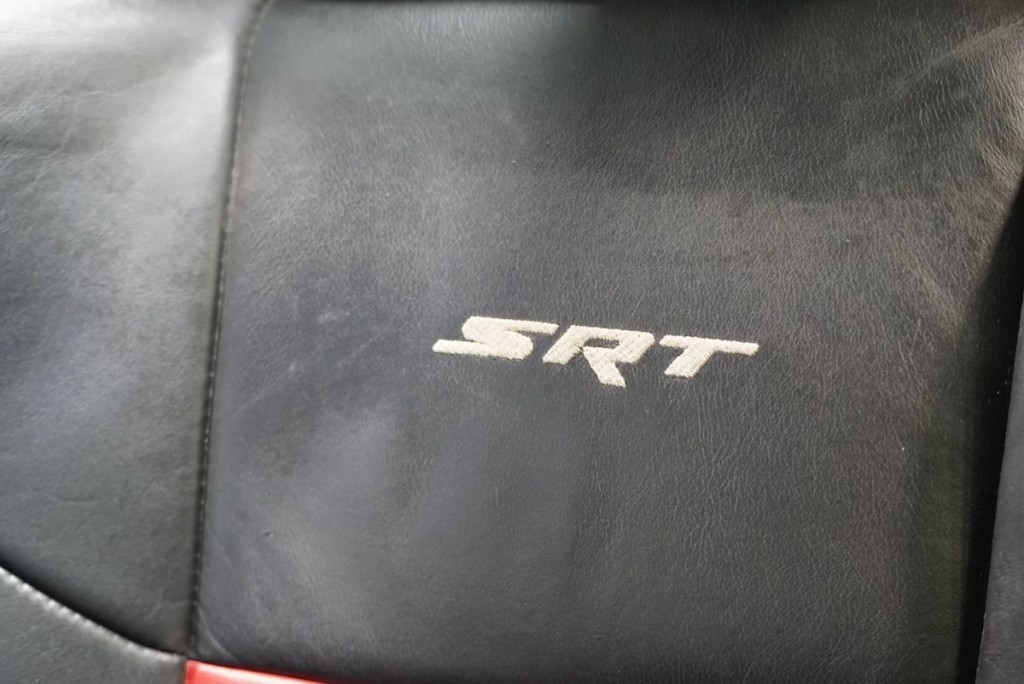 2013 Dodge Challenger Image 33