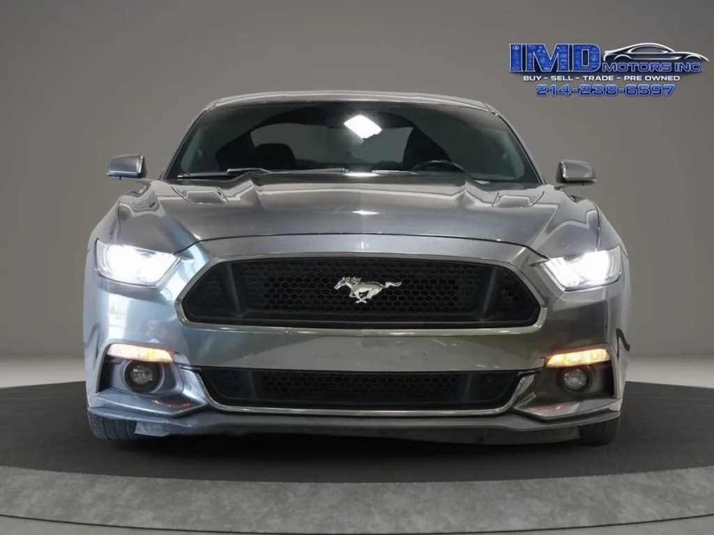 2015 Ford Mustang Image 2