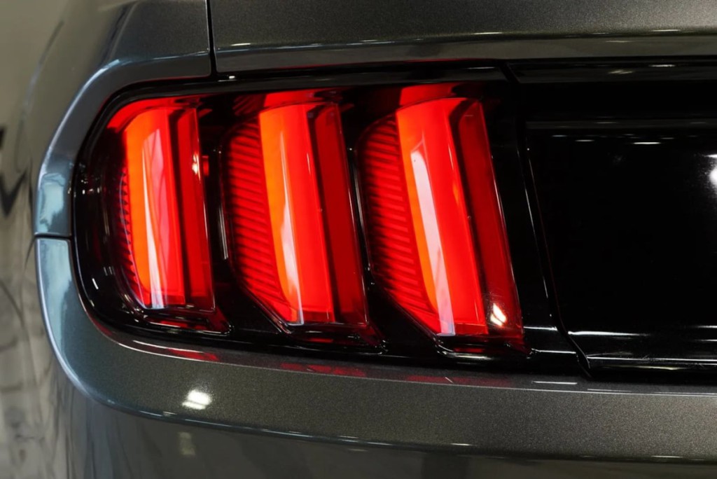 2015 Ford Mustang Image 14