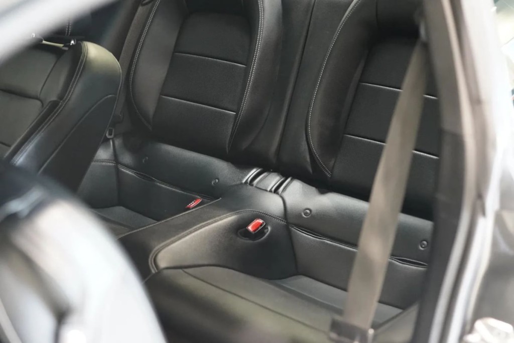 2015 Ford Mustang Image 34
