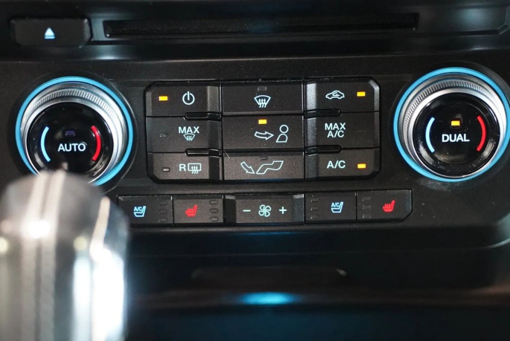 2017 Ford F-150 Image 37