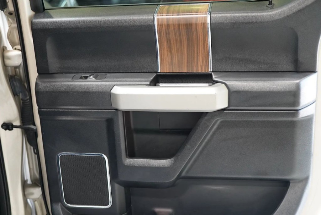 2017 Ford F-150 Image 52