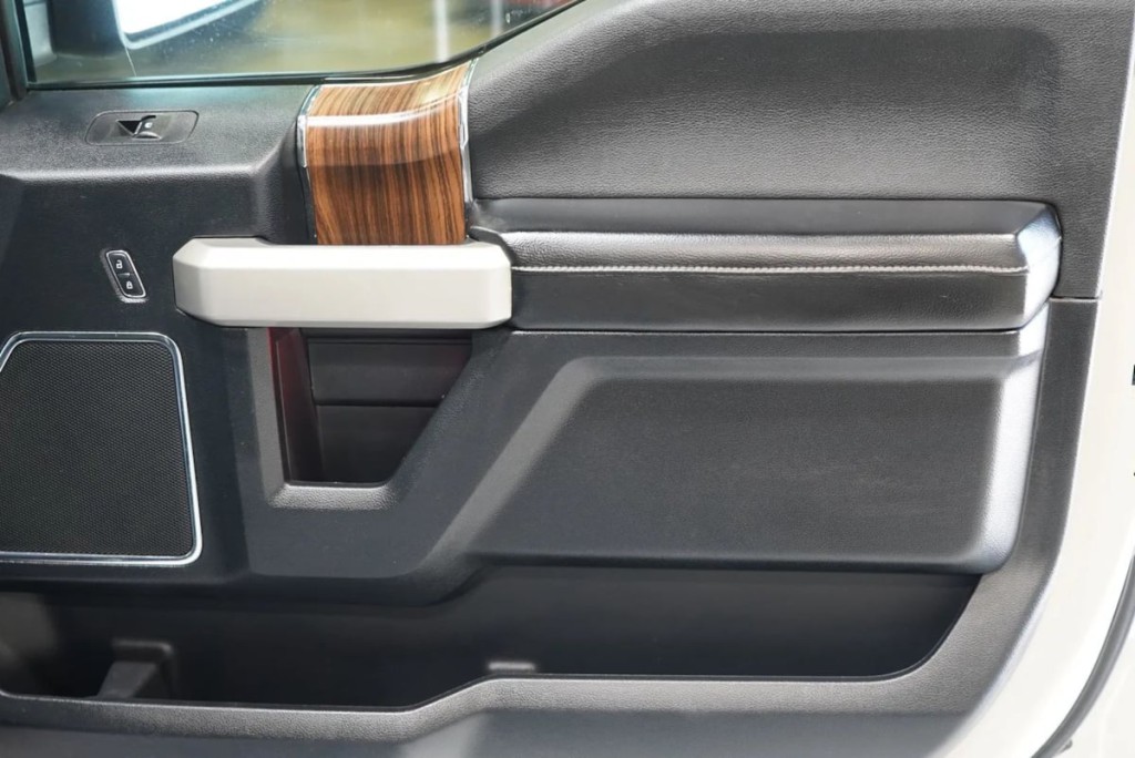 2017 Ford F-150 Image 56