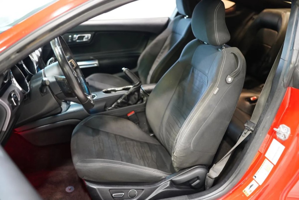 2015 Ford Mustang Image 22