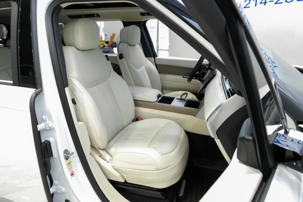 2024 Land Rover Range Rover Image 43