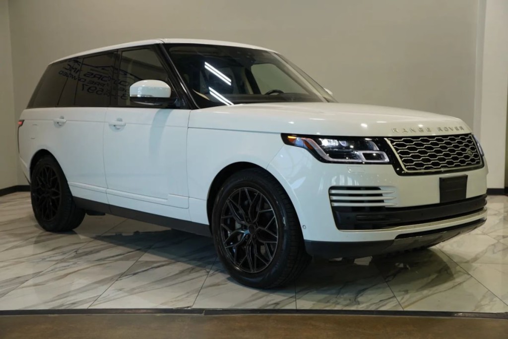 2021 Land Rover Range Rover Image 3
