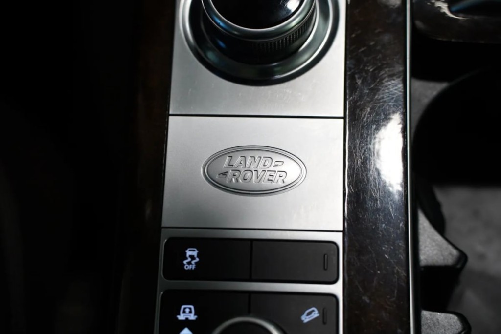 2021 Land Rover Range Rover Image 40