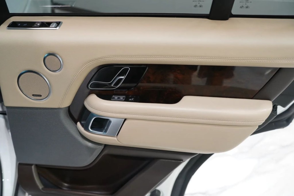 2021 Land Rover Range Rover Image 54