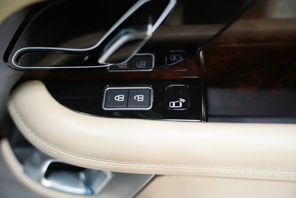 2021 Land Rover Range Rover Image 57
