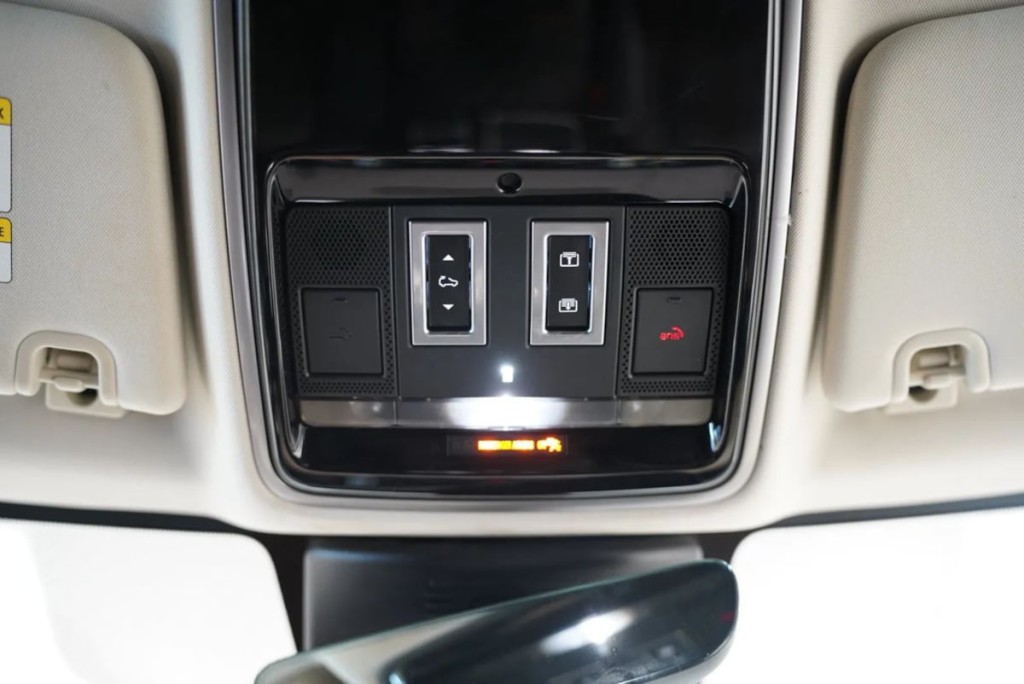 2021 Land Rover Range Rover Image 64