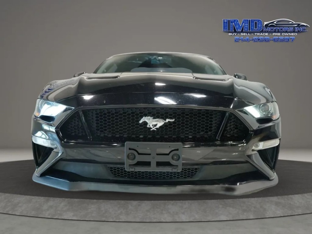 2018 Ford Mustang Image 2