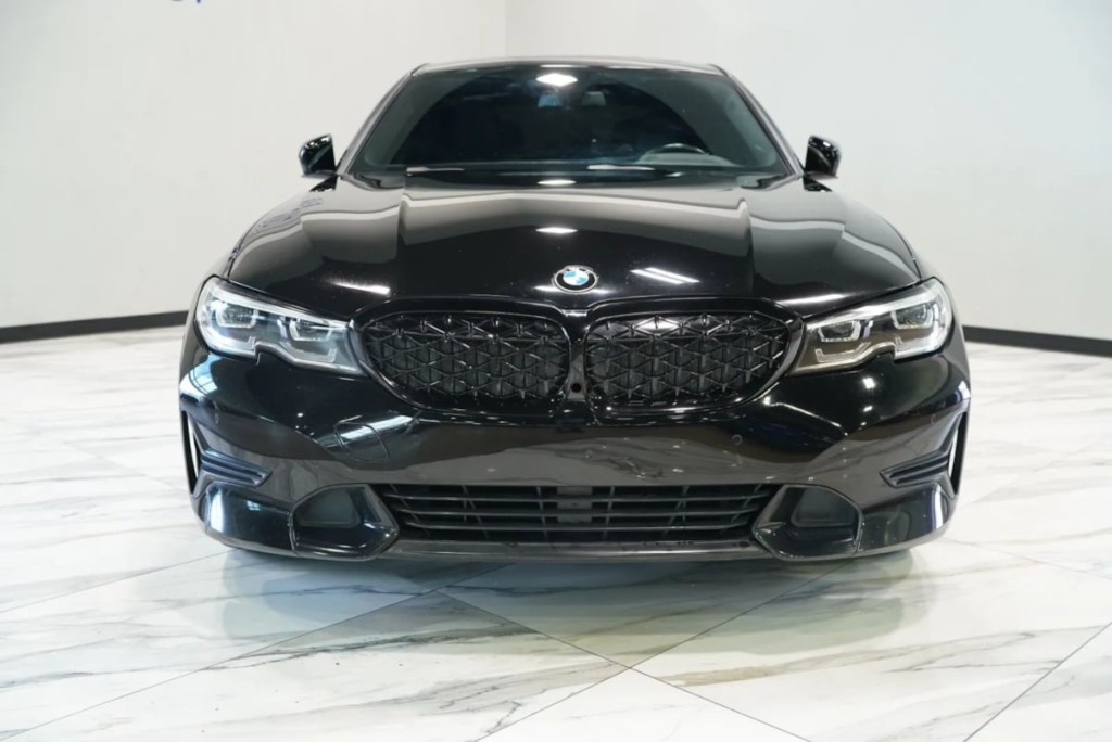 2019 BMW 3 Series Image 2
