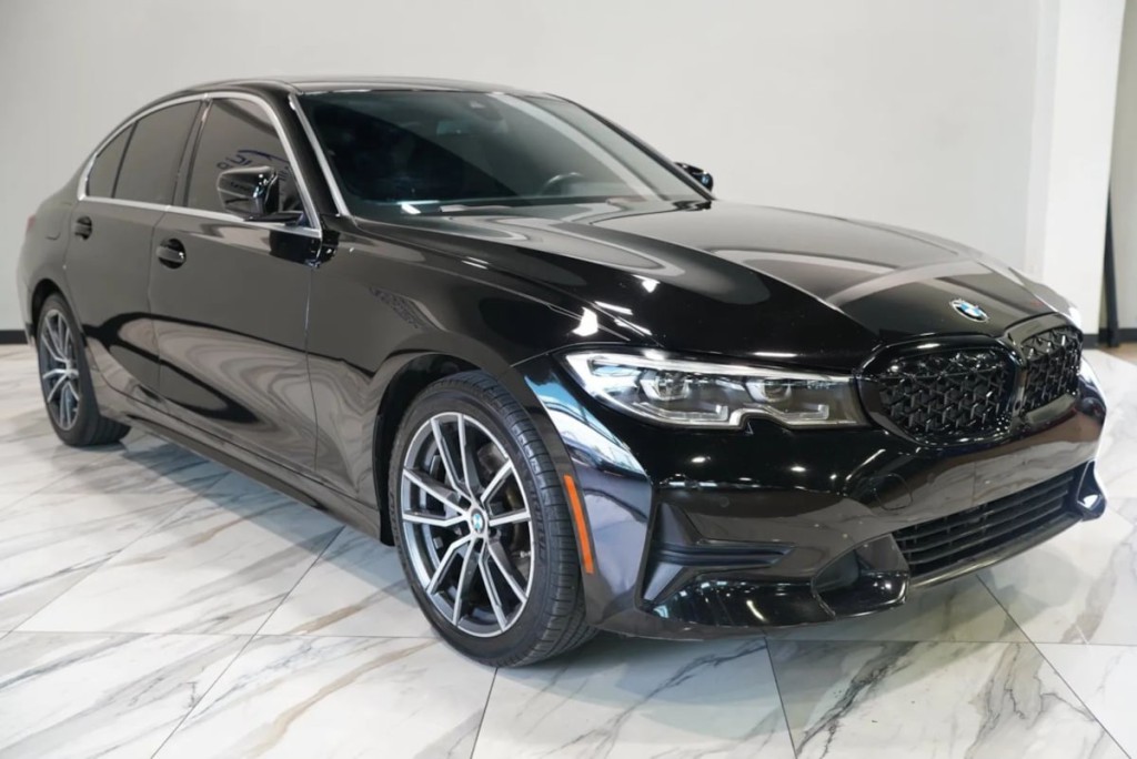 2019 BMW 3 Series Image 3