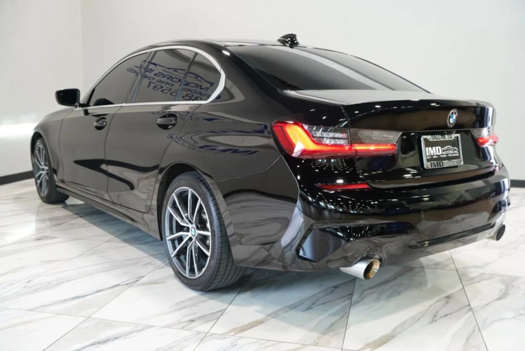 2019 BMW 3 Series Image 11
