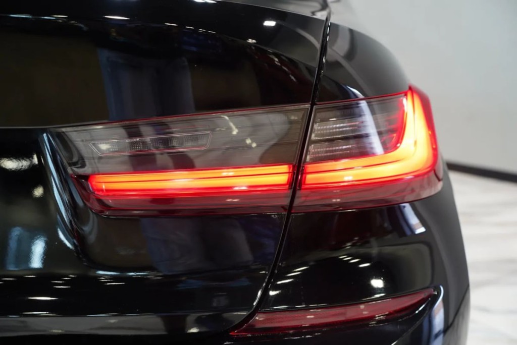 2019 BMW 3 Series Image 15