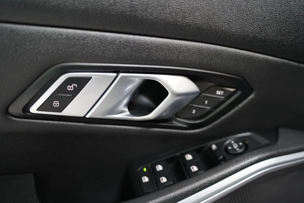 2019 BMW 3 Series Image 19