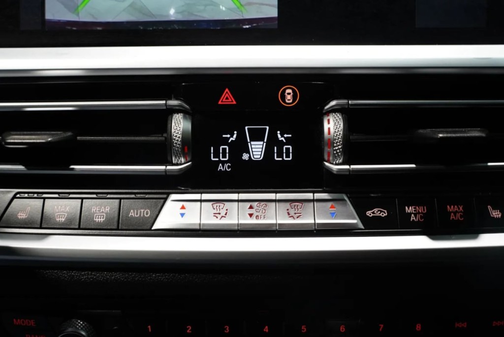 2019 BMW 3 Series Image 27