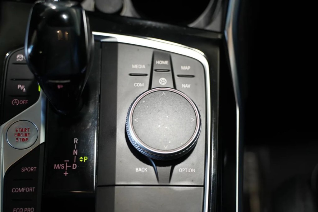 2019 BMW 3 Series Image 30