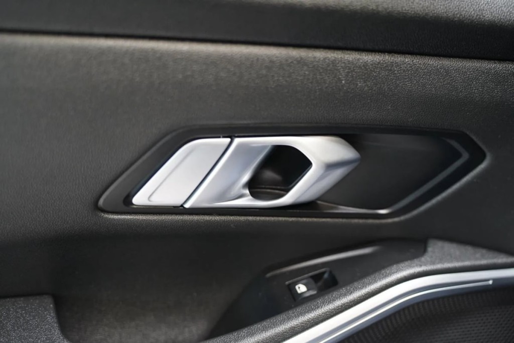 2019 BMW 3 Series Image 38