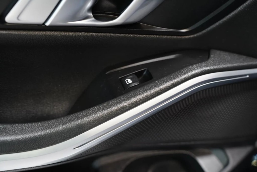 2019 BMW 3 Series Image 39