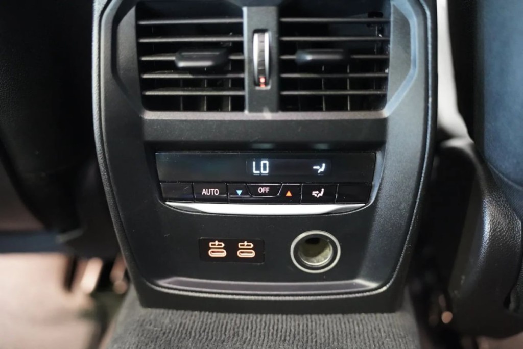 2019 BMW 3 Series Image 40