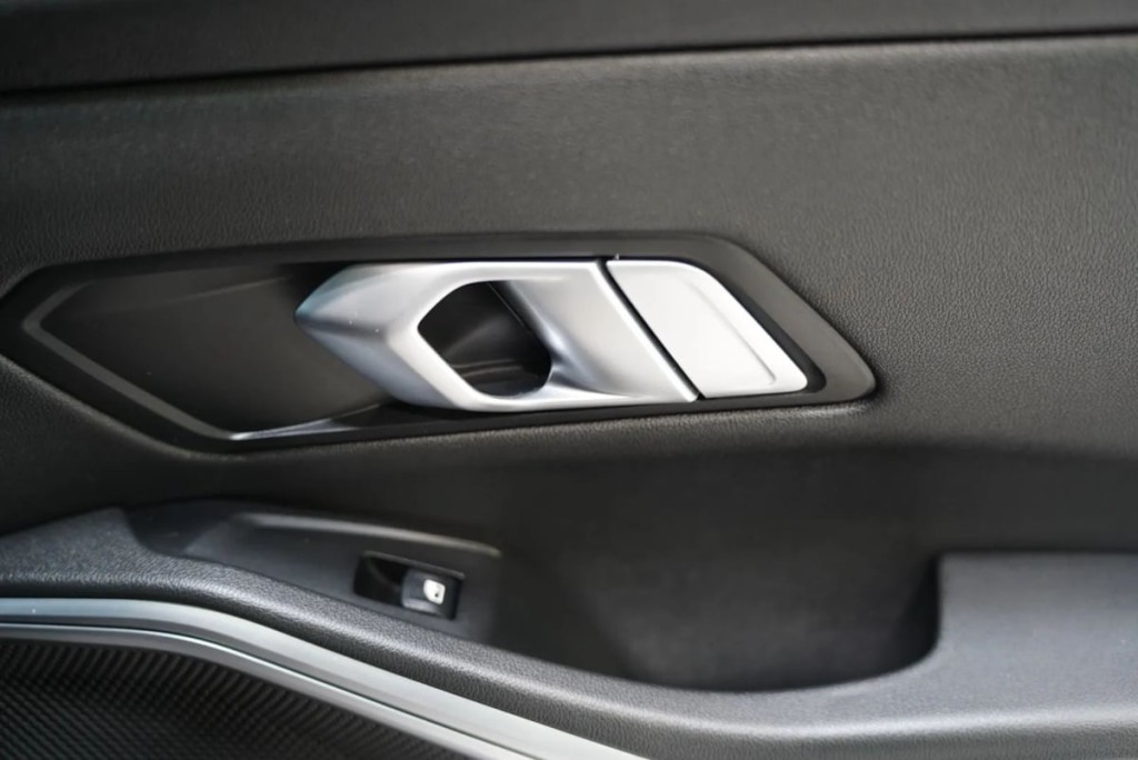 2019 BMW 3 Series Image 43