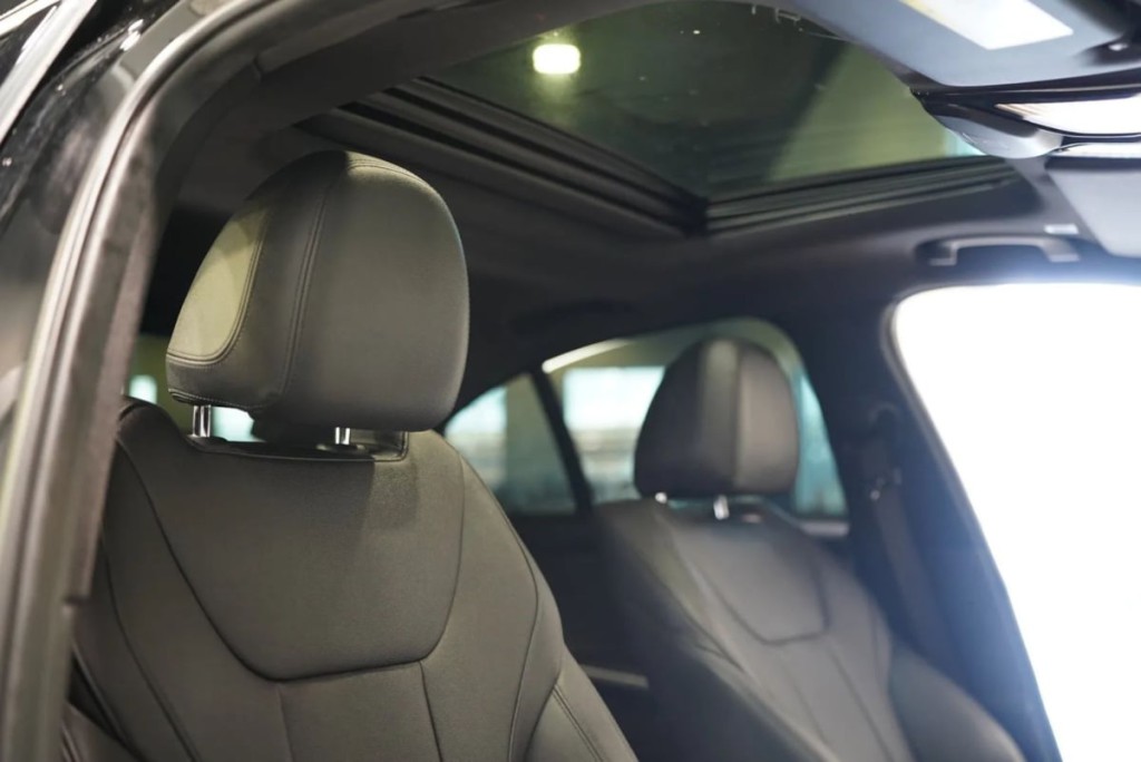2019 BMW 3 Series Image 50