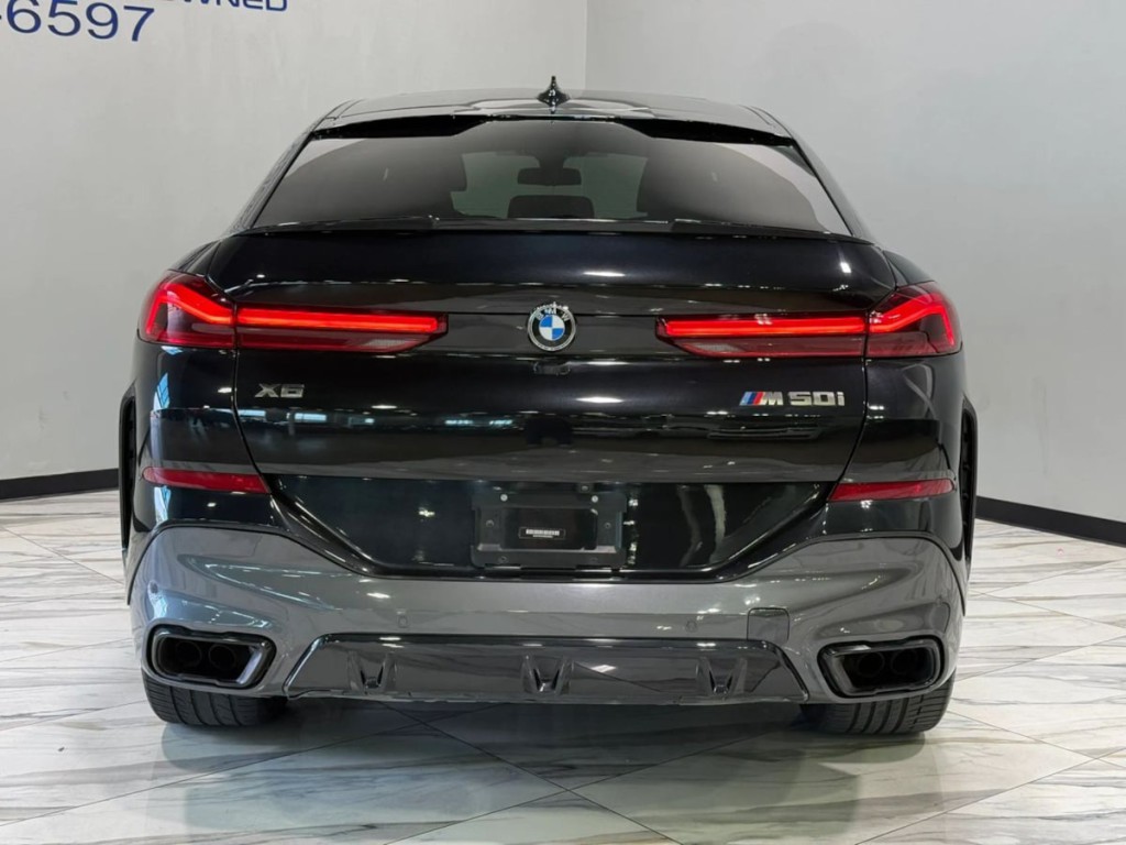 2021 BMW X6 Image 8