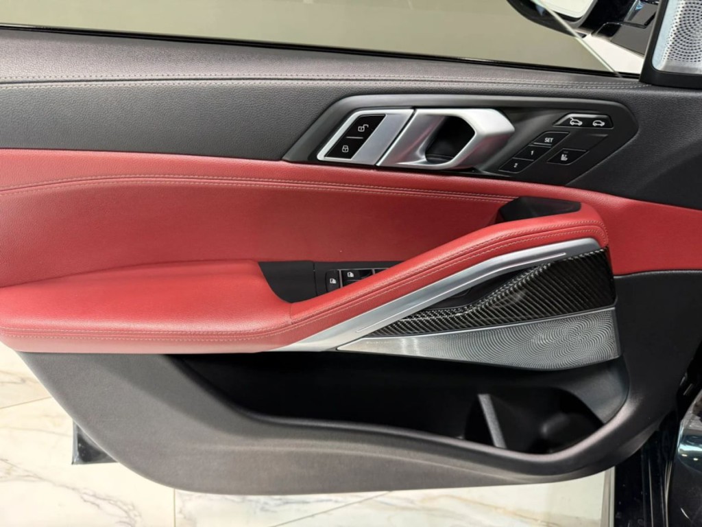 2021 BMW X6 Image 13