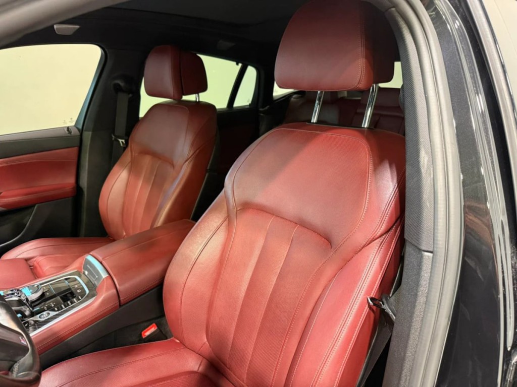 2021 BMW X6 Image 15