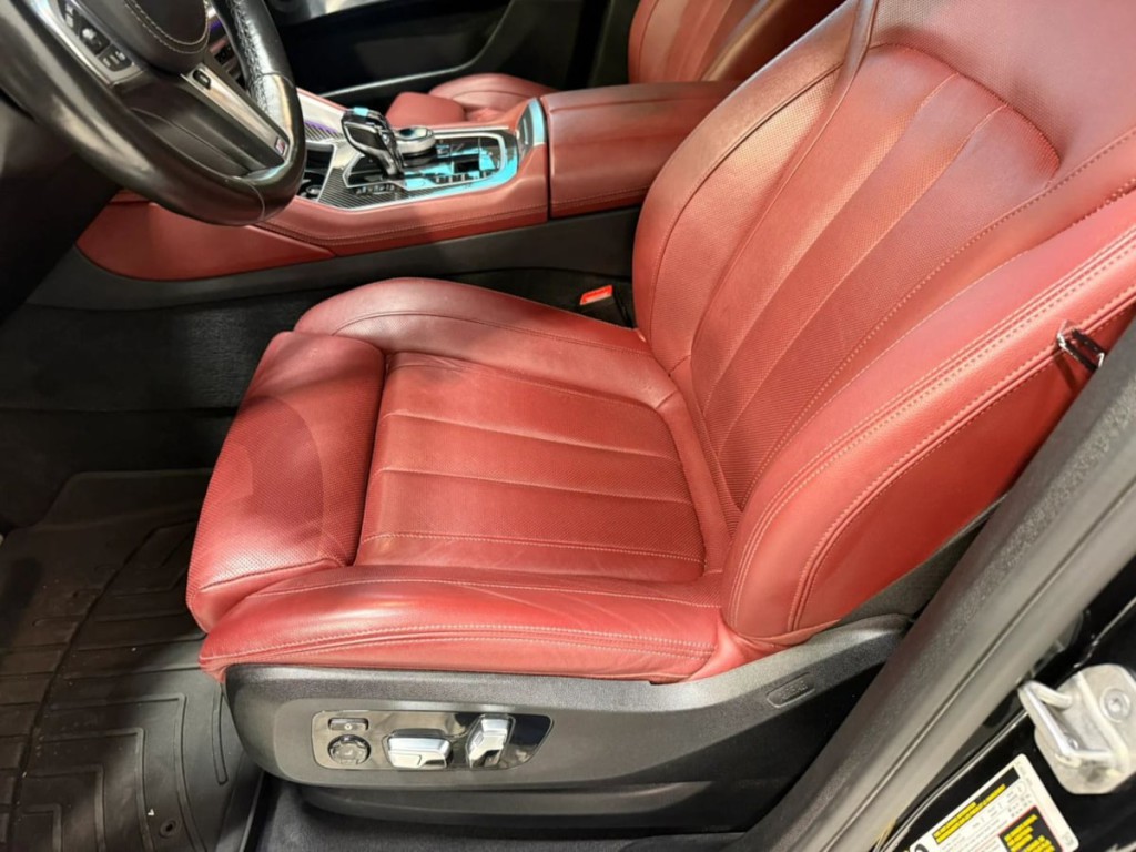 2021 BMW X6 Image 16