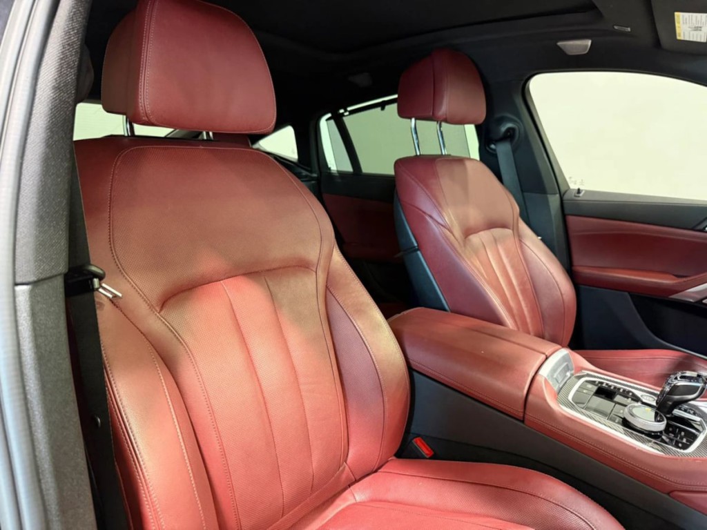 2021 BMW X6 Image 20
