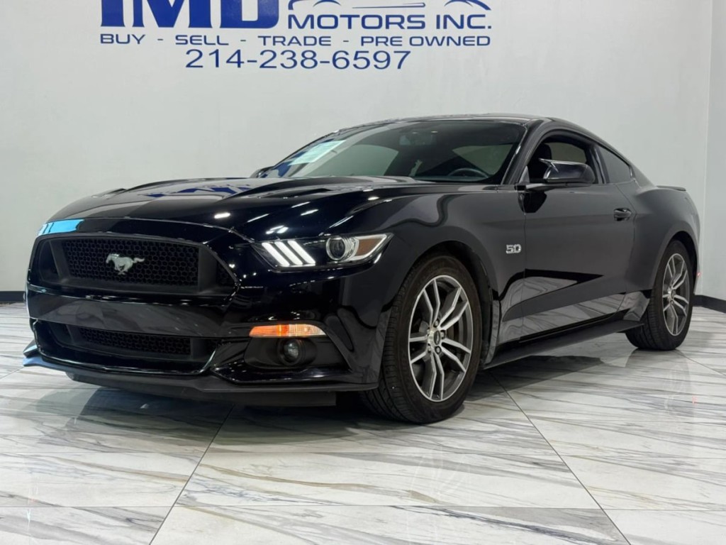2016 Ford Mustang Image 2