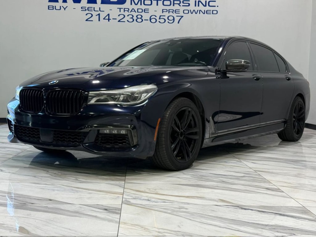 2017 BMW 7 Series Image 2