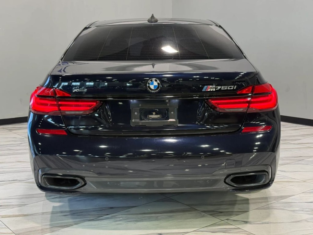 2017 BMW 7 Series Image 7