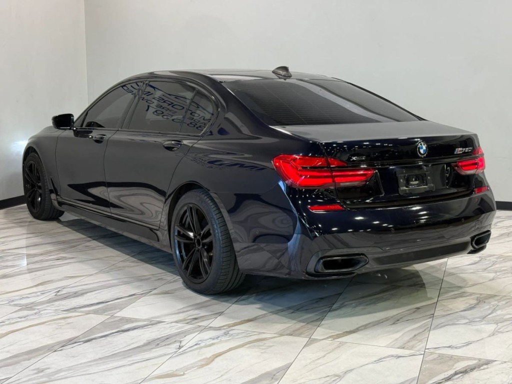 2017 BMW 7 Series Image 8