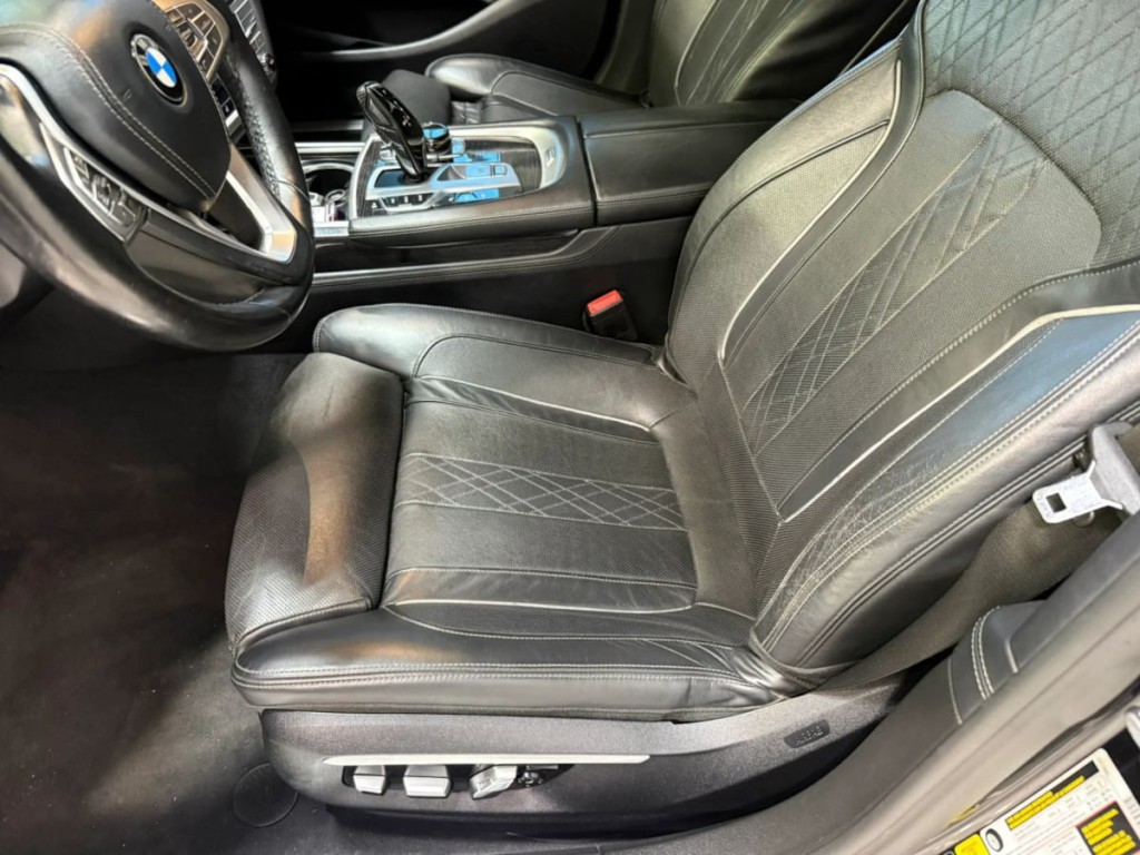 2017 BMW 7 Series Image 22