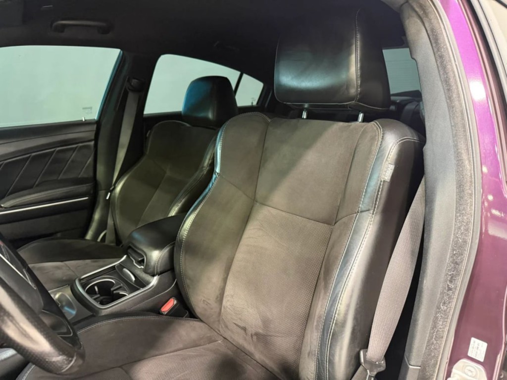 2020 Dodge Charger Image 25