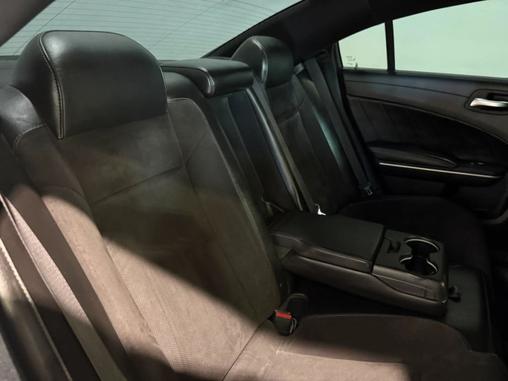 2020 Dodge Charger Image 31