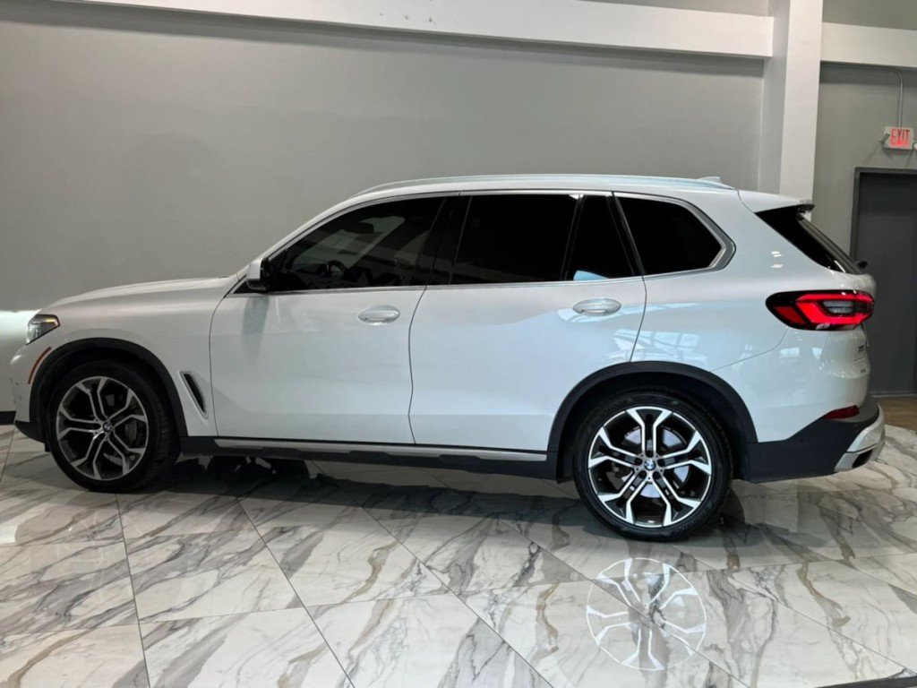 2021 BMW X5 Image 9