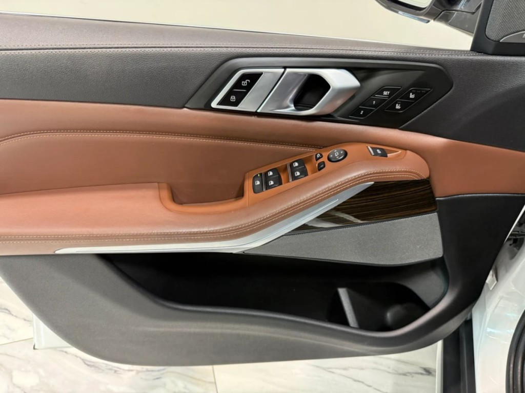 2021 BMW X5 Image 12