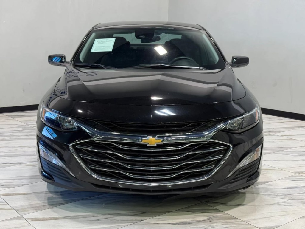 2025 Chevrolet Malibu Image 3
