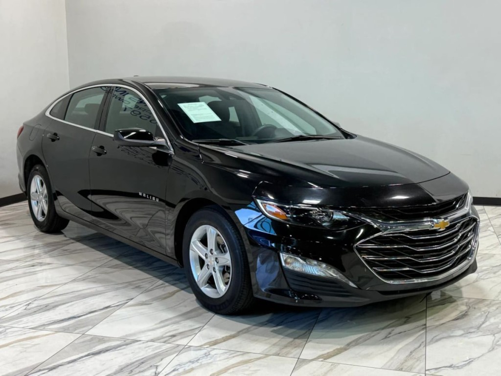2025 Chevrolet Malibu Image 4