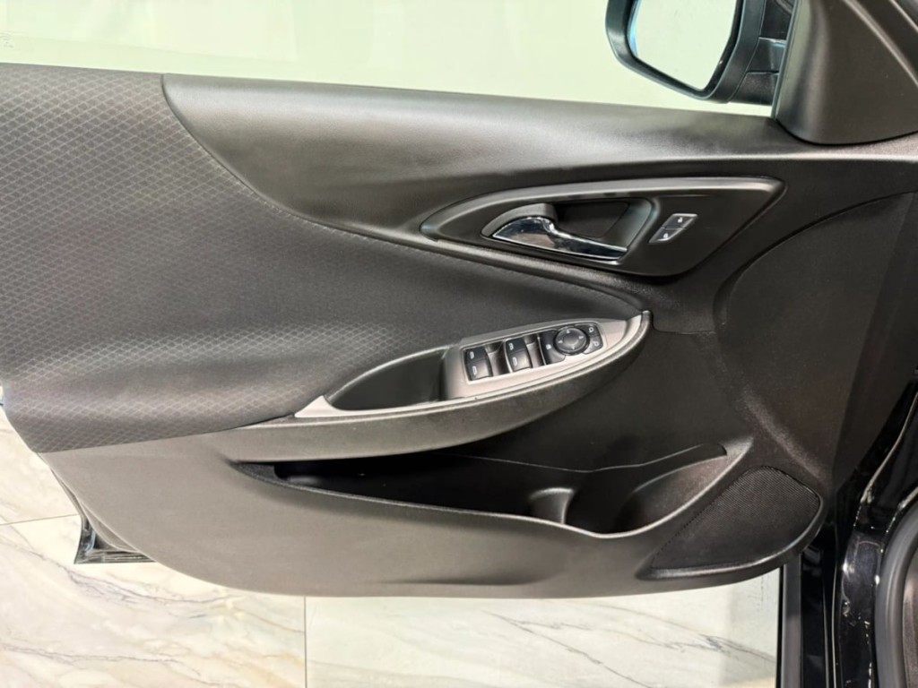 2025 Chevrolet Malibu Image 10