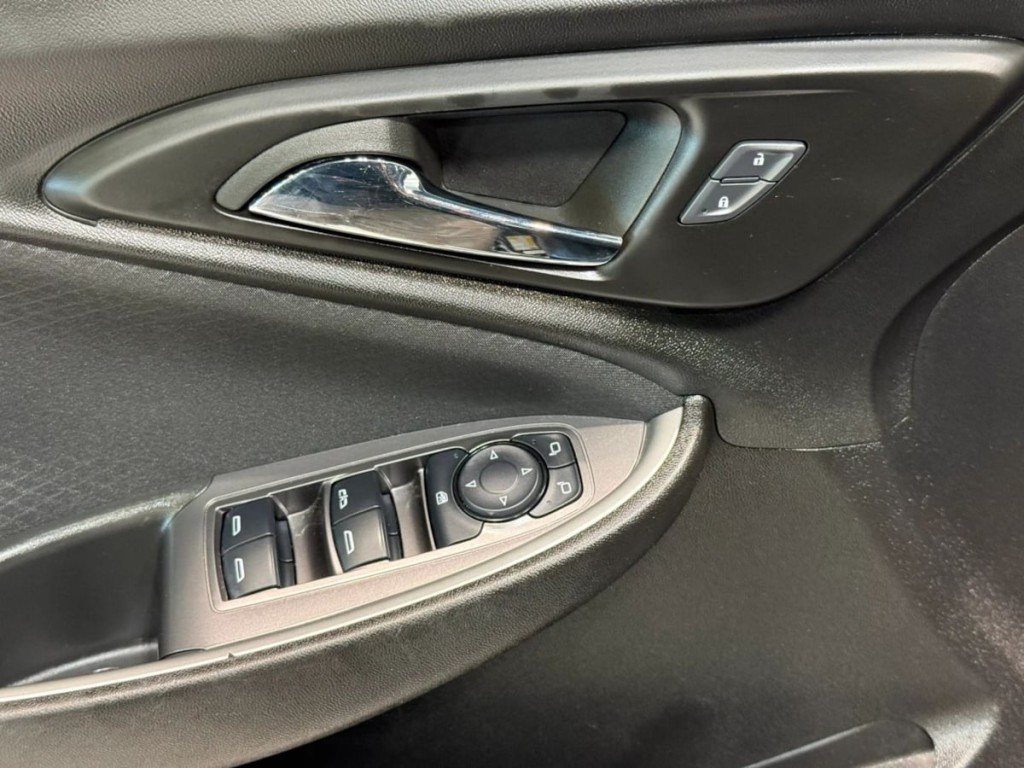 2025 Chevrolet Malibu Image 11