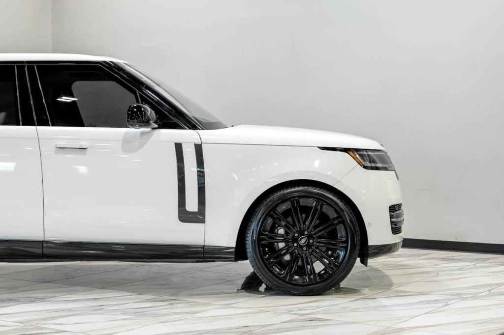 2023 Land Rover Range Rover Image 11