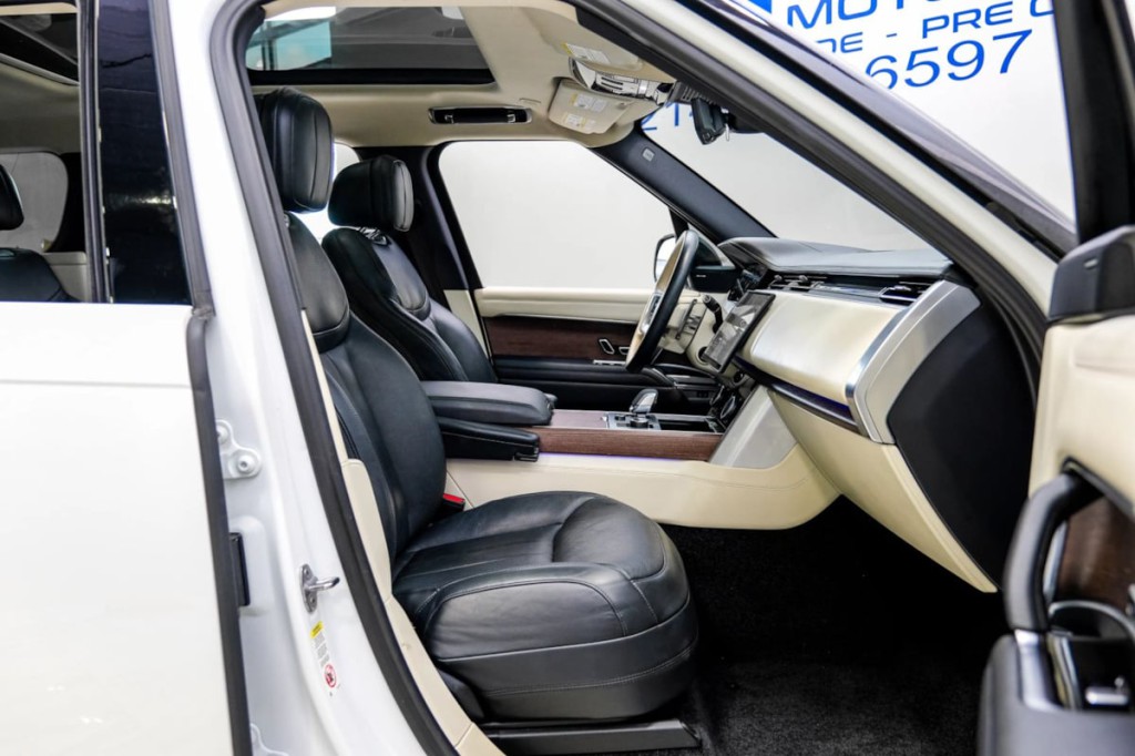2023 Land Rover Range Rover Image 43
